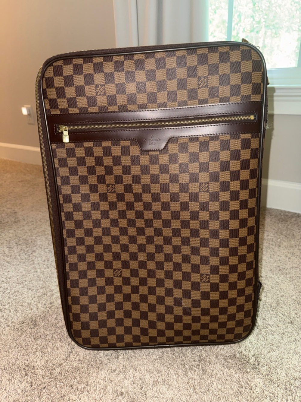 🔸Authentic LV Pegase 65 Damier Ebene Luggage